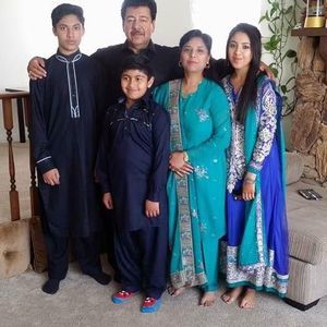 Meet your Posher, Karima